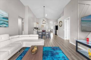 4 BD 2 BA The Manors at Westridge 411 LD - 9