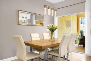 4 Bedrooms 3 Bathrooms Paradise Palms 8969 BP - 6