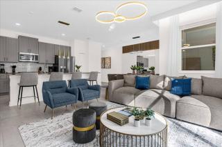 4 Bedrooms 3 Bathrooms Storey lake 2393 RT - 9