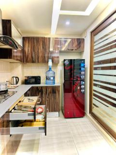 Executive 2BHK In DHA Near Airport Self Check In - 5