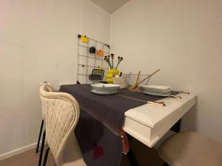 Pet Friendly Urban Escape in Antwerp - 7