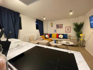 Pet Friendly Urban Escape in Antwerp - 4