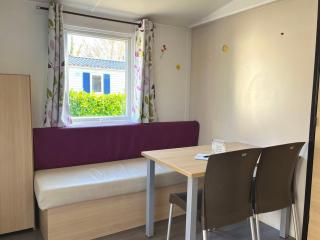 Mobil-home cosy avec clim – 2 pers. - API-1-52-2328 - 5