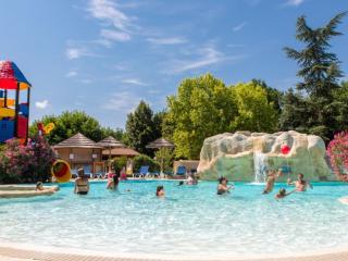 Mobil-home accueillant, animaux permis - 4 pers. - API-1-52-2370 - 5