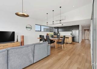 Contemporary Seaside Escape - 5