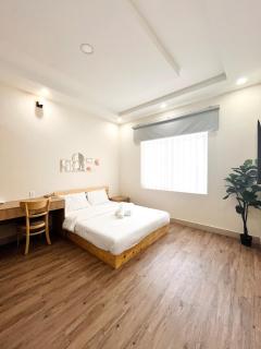 Cozy Studio with River Views in Vibrant Thao Dien R03 - 0