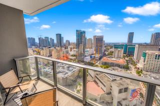 Luxury High Rise Downtown Miami Pool and Gym - 7