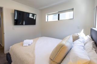 Front Row Loft - Designer Stay, Stadium & CBD - 8