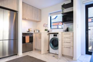 5min Walk to One NZ Stadium and Downtown - 4