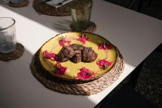 Mangia's Brucoli, Sicily, Autograph Collection - 8