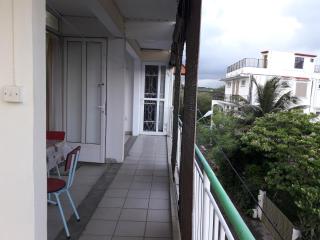 Bano Tourist Residence - 650 meters from Grand Bay Beach - 3