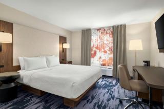 Fairfield Inn & Suites Indianapolis Airport - 2