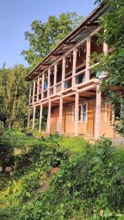 Valeria by Xtastays, Deohari, Sainj Valley, Kullu - 1