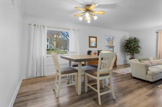 Astor Park style 2 BR - Backyard to Hospitals! - 9