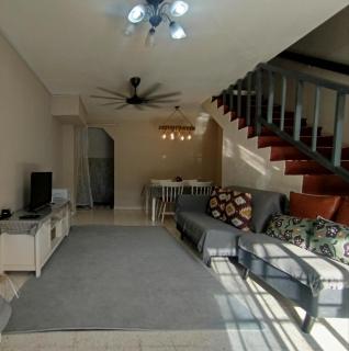 Family Landed Homestay in Pandan Jaya, Ampang near KLCC - Kuala Lumpur - 3