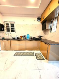 New Luxury Spacious 2BHK Close to Main Road - 5