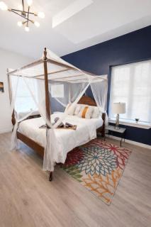 Cozy Studio Downtown Detroit - 3