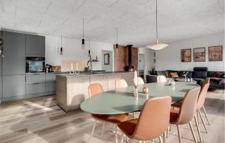 3 Bedroom Amazing Home In Sydals - 6