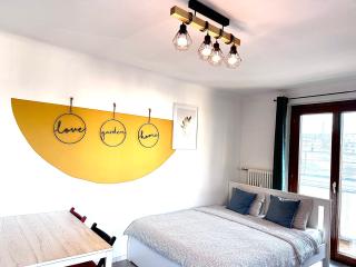 Nr 1 Apartment with 2 Balconies 3 Bedrooms Near Main Train Station - Wien - 0