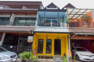 OYO 75303 V Home Guesthouse Sunday Night Market - 4