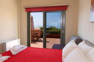 Trapezaki Queen Villa - 8