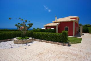 Trapezaki Queen Villa - 3