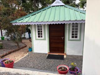 LES COTTAGES de Suryatrips Homely Stay - 7