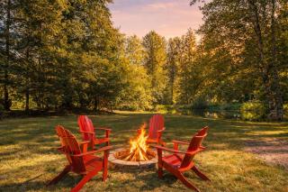 Perch - Red Cabin On The Lake - 7