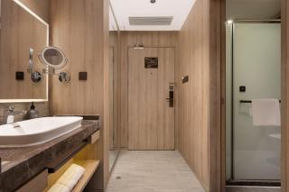 Madison Hotel Qingdao Golden Beach Beer City Seaview LOFT - 3