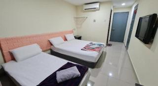 OYO 90442 Newtown Star Hotel - 9