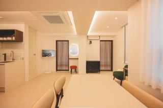 종로 Near Metro 공항버스4분 모던한옥 경복궁 명동 DDP 성수 - 5