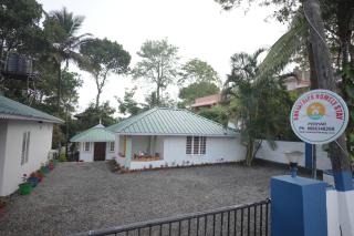 LES COTTAGES de Suryatrips Homely Stay - 9