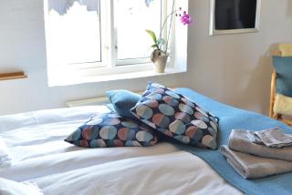 Charming sunroom with panorama view - 4