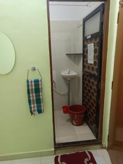 Swami Inn Lodging - 5