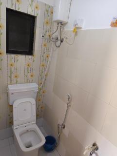 Swami Inn Lodging - 9