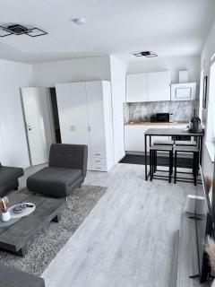 2 Zimmer Wohnung nahe Phantasialand mit Parkplatz - 8