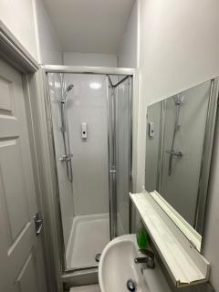 Comfortable Stay - Derby Road - 1