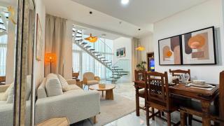 2BR Palm Grove Haven - Chic Luxe Oasis Escape - 4