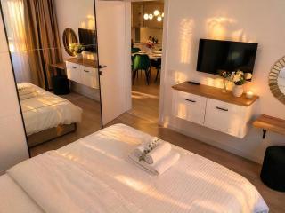 Emerald Apartment On Arena Oradea - Oradea - 5