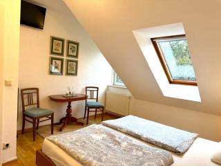 Luxury Living in the 19th District - 5