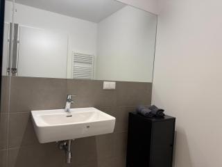 Brand New Modern Apartment - 4