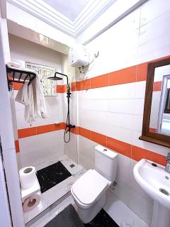 Downtown Virgins Hotel - Elmina - 1
