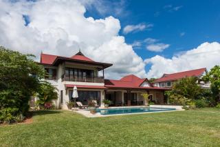 PRIVATE SEA VIEW VILLA Eden Island - 2