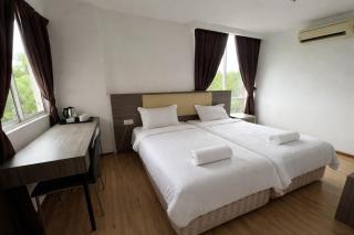 Cozy & Modern Room at Hotel MetraSquare, Ayer Keroh Melaka - 9