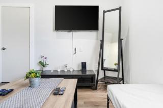 Walk to Beach & Ocean Drive | Pet-Friendly - 1