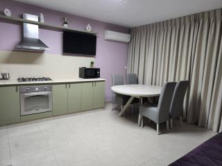 לריסה השכרת חדרים - 9