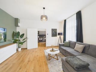 Downtown Apartments by Cosy Homes - 6