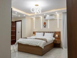Gold house - 4