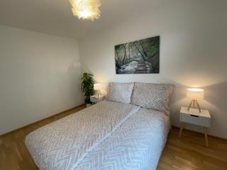 55 m2 Stylish Apartment with Balcony & Free Parking - 7