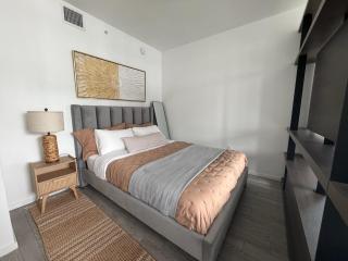 High Rise Ocean View Downtown Miami - 9